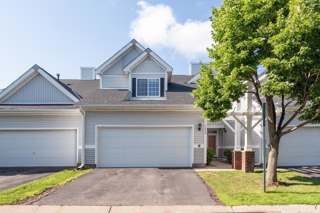 2040 Mainstreet, Hopkins, MN 55343 Townhome Rentals in Hopkins MN