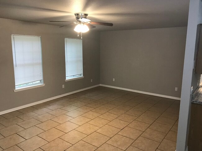 Living - 1382 N Dawn Dr