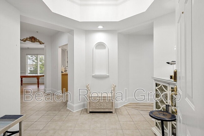 Building Photo - 2180 Waterview Dr