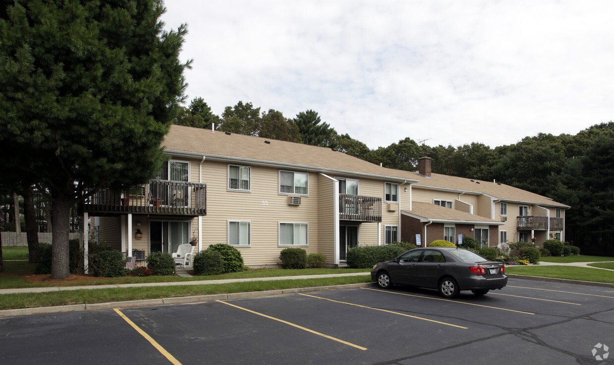 Building Photo - Essex Village Apartments