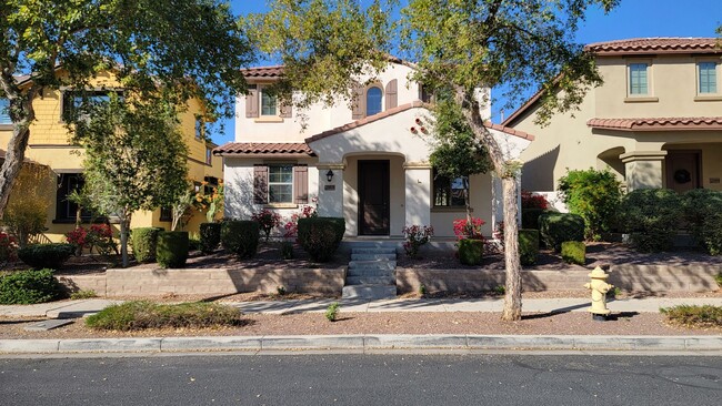 Building Photo - Great Location in Verrado Near Parks and S...