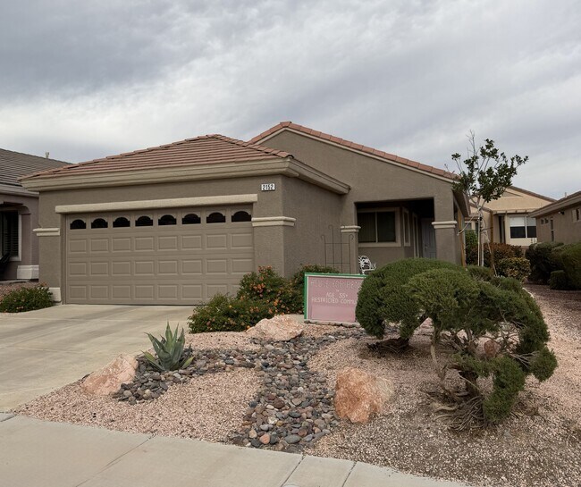 Foto del edificio - 2152 Indigo Creek Ave