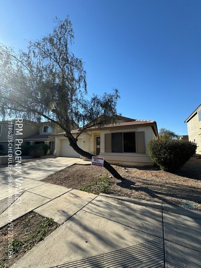 Building Photo - 3/2 Goodyear Home *NEW* Custom Paint + All...