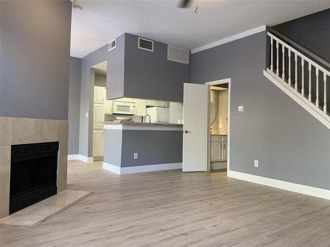 Building Photo - 5619 Preston Oaks Rd
