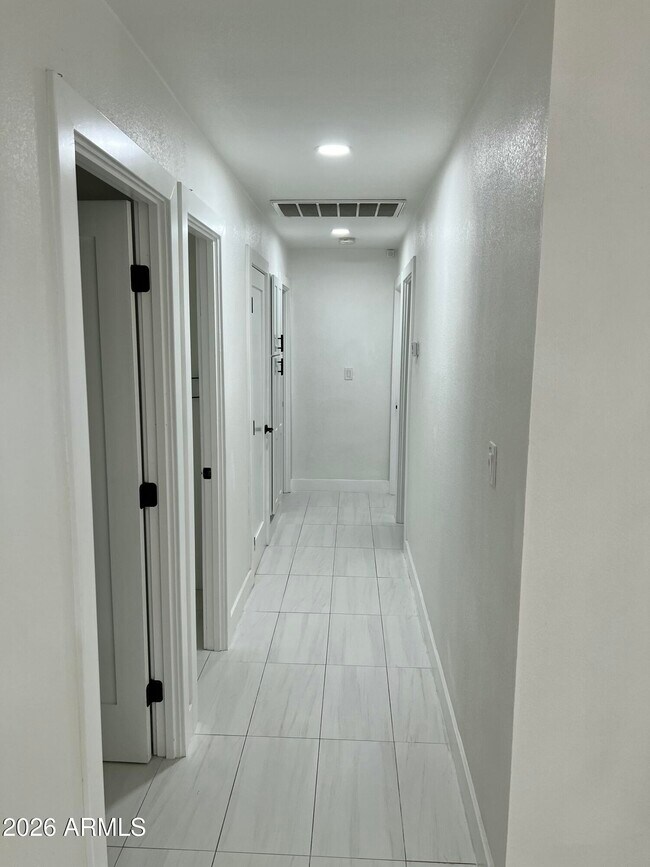 Foto del edificio - 8738 E Starlight Way