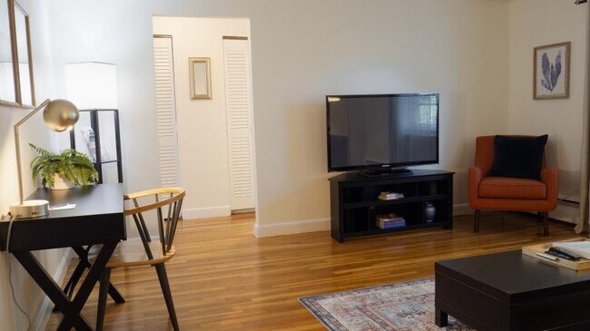 Foto del edificio - 1 bedroom in Brookline MA 02445