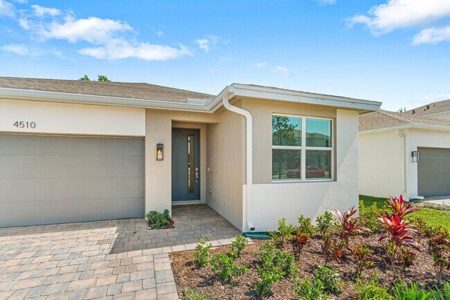 Foto del edificio - 4510 Catalina Way