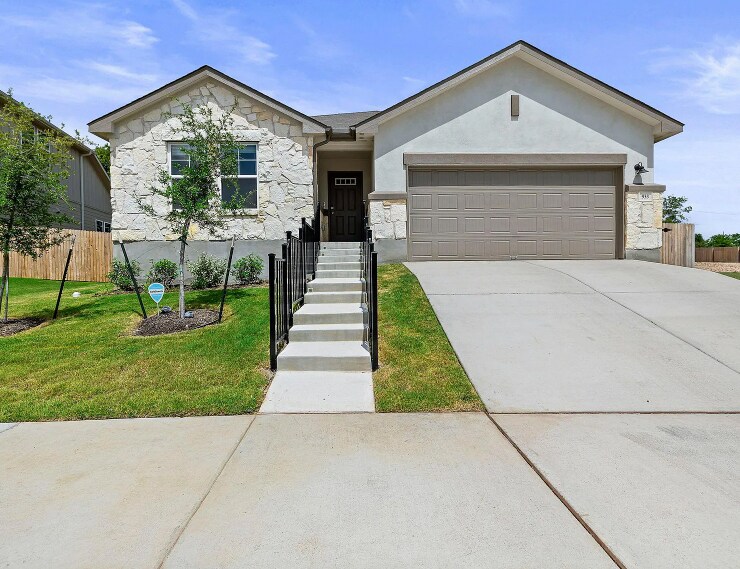 933 Main St, Hutto, TX 78634 House Rental in Hutto, TX