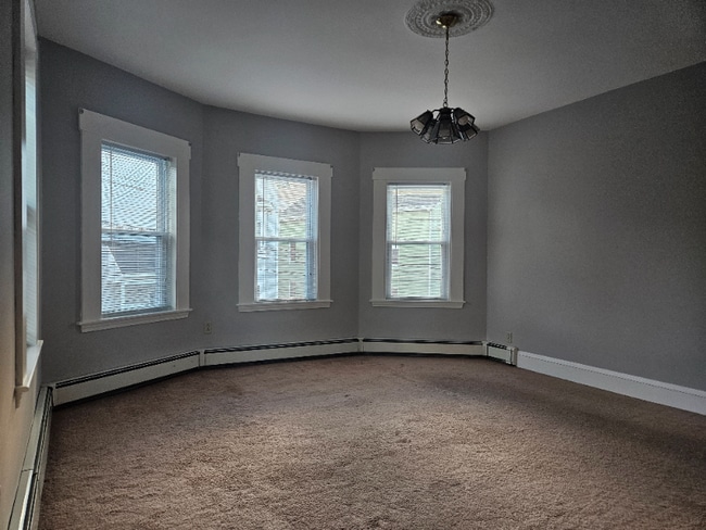 Building Photo - 60 Cottage St