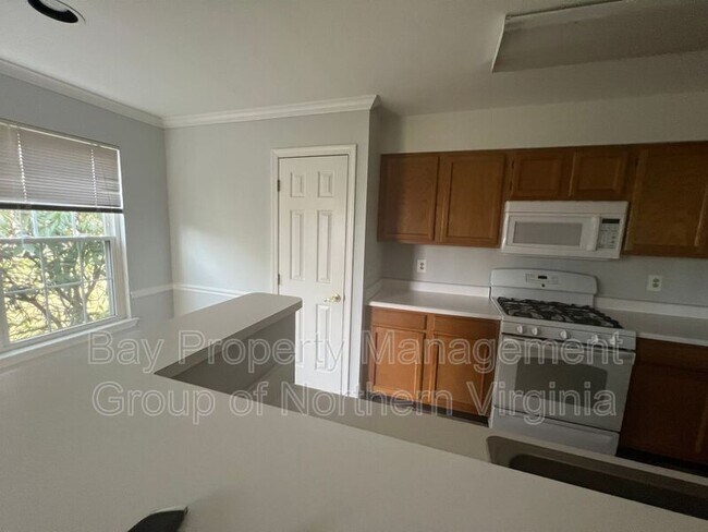 Foto del edificio - 11006 Koman Cir