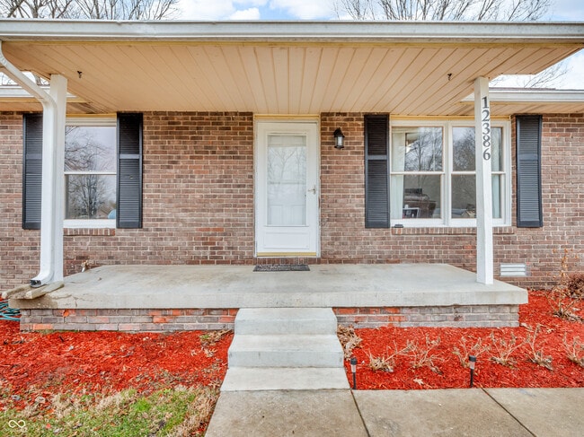 Building Photo - 12386 S Hillview Dr