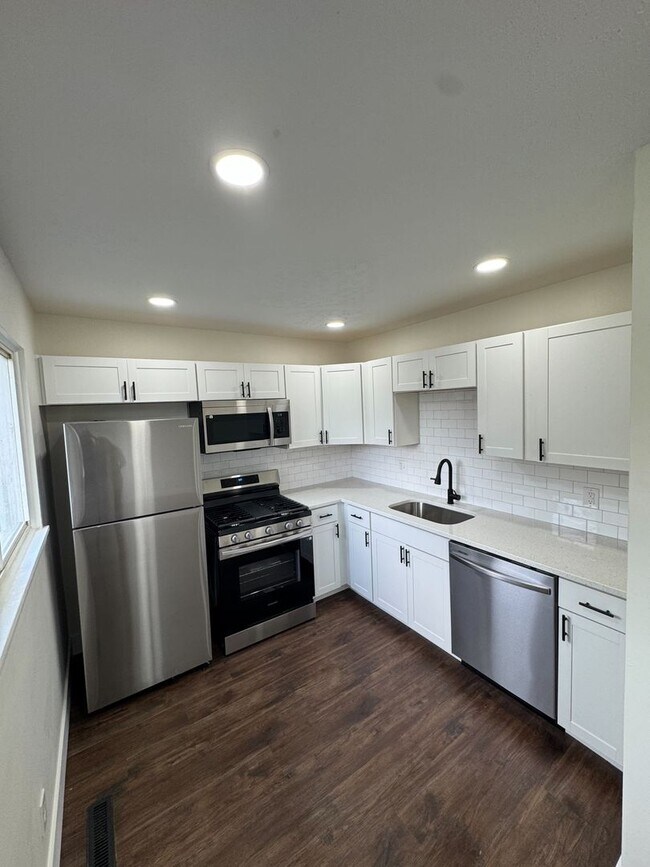 Foto del edificio - Newly Renovated 3 Bed / 1 Bath Walk to OWU!