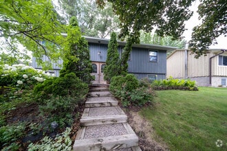 Building Photo - 2159 Beech St E