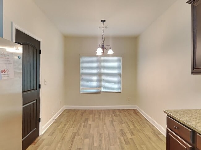 Foto del edificio - 180 Kubol Dr