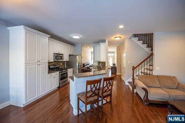 Foto del edificio - 1705 Whitney Ln