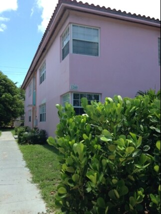 Primary Photo - 1268 Marseille Dr