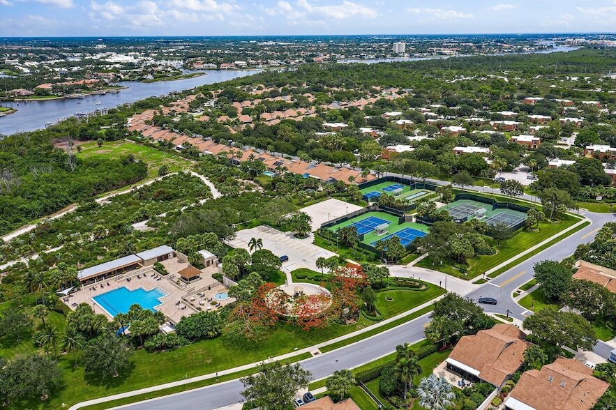 Foto principal - 3052 30th Ct