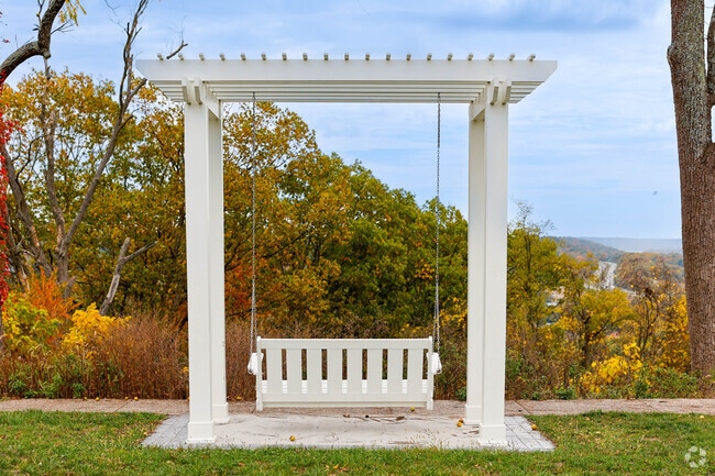 Fort Thomas has many welcoming green spaces.
