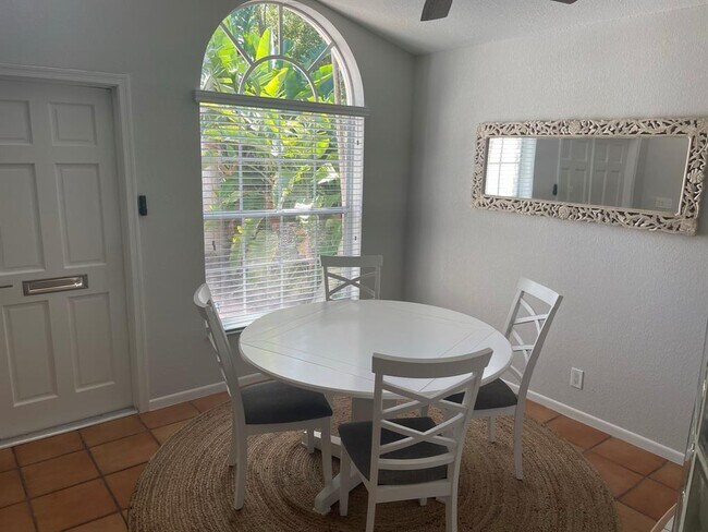 Foto del edificio - 607 SW 15th St