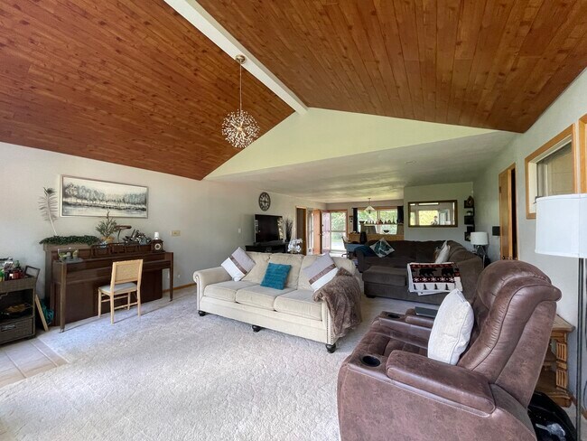 Foto del edificio - 2018 Greenbriar Cir
