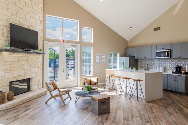 Building Photo - Hillside on Cannon