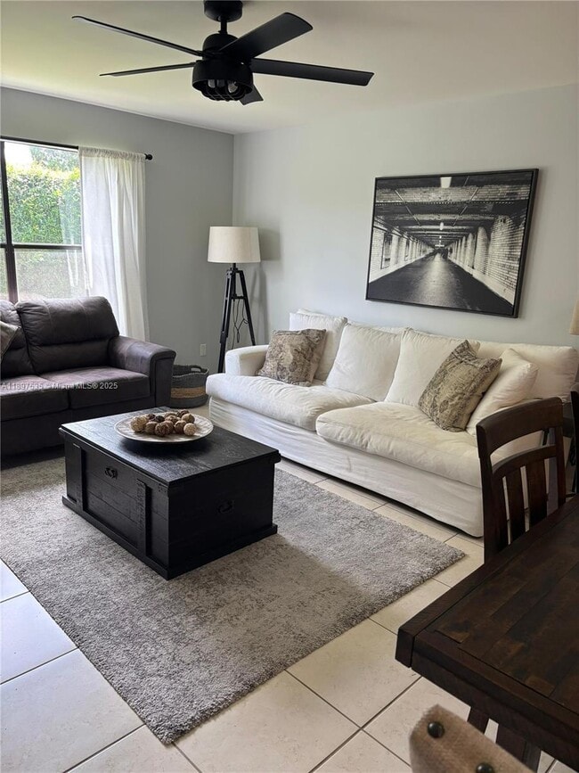 Foto del edificio - 13055 Albright Ct