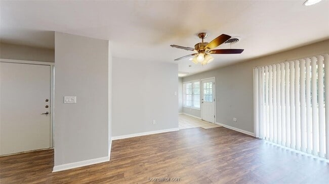 Building Photo - 1618 George Bush Dr