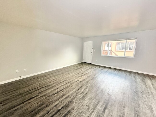 Photo - 990 Westmoreland Rd Apartment