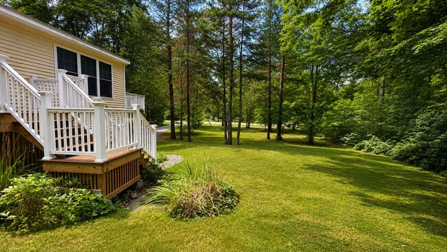 Foto del edificio - 58 Brookside Dr