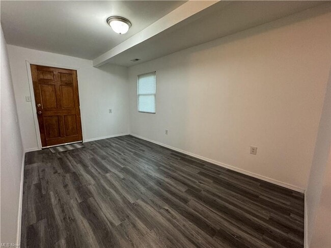 Building Photo - Recently Updated