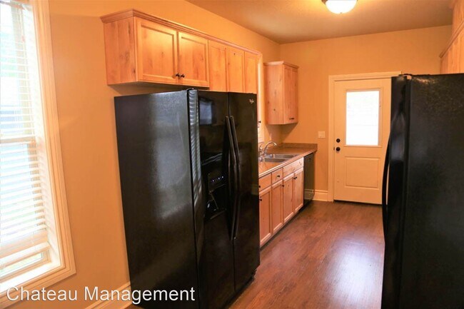 Building Photo - 5 br, 6 bath House - 1710 NW Polk Ave.