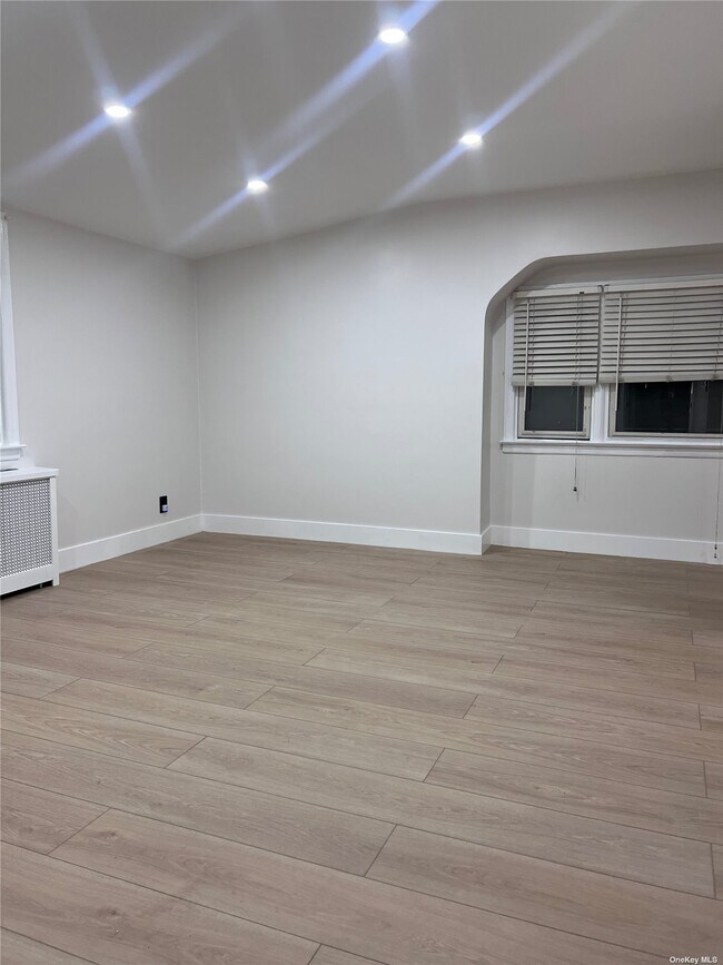 Foto del edificio - 119-08 227th St