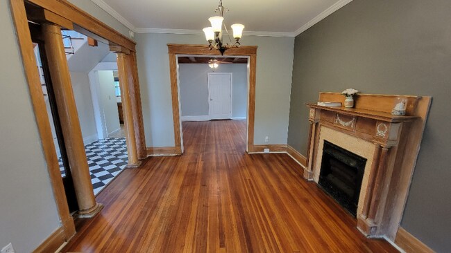 Building Photo - 308 Quail St