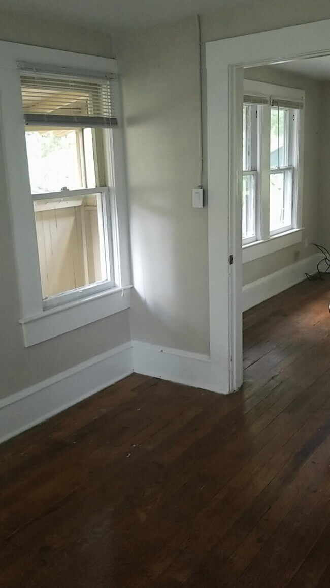 Foto del edificio - 1233 E Ridgewood St