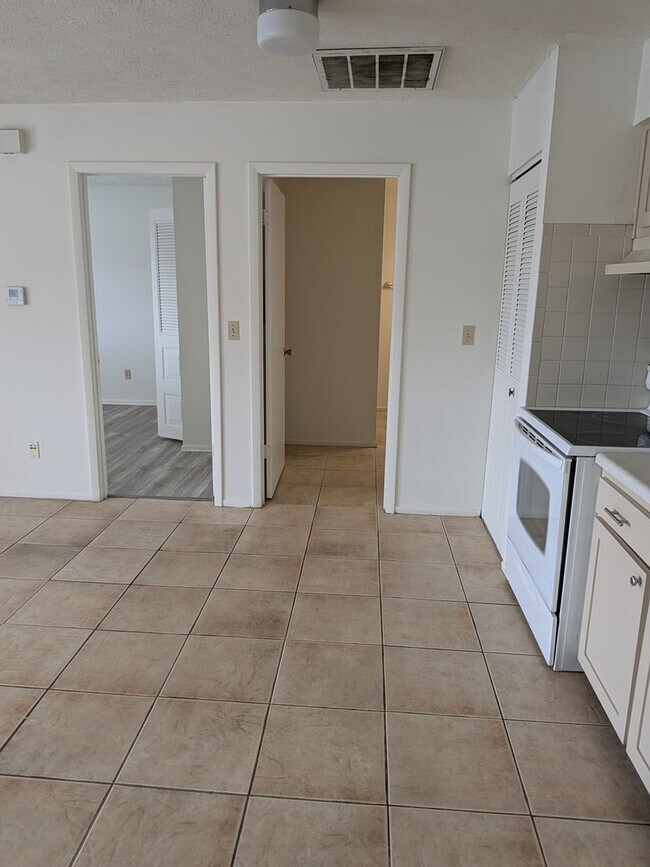 Foto del edificio - 1 bed/1 bath $1000/month in Dade City!