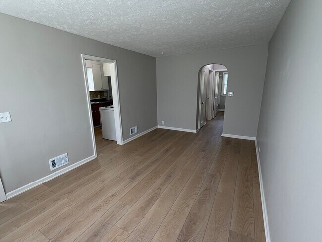 Building Photo - 3732 N 36th Ave