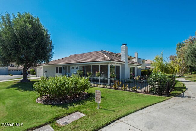 Foto del edificio - 32041 Waterside Ln