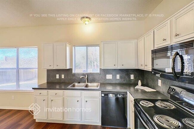 Foto del edificio - 312 Bridlegate Dr