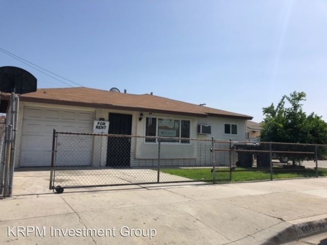 Foto principal - 6624 Perry Rd