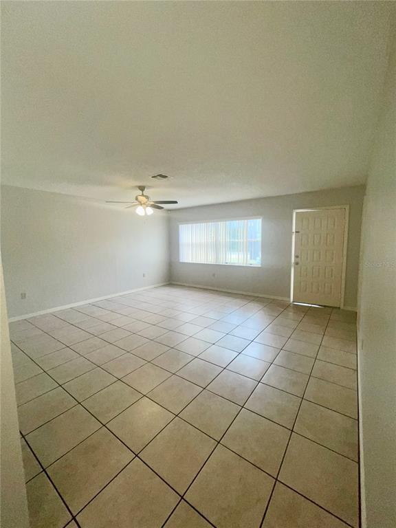 Foto del edificio - 10337 Usher St