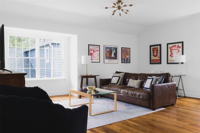 Foto del edificio - 1711 W 29th St