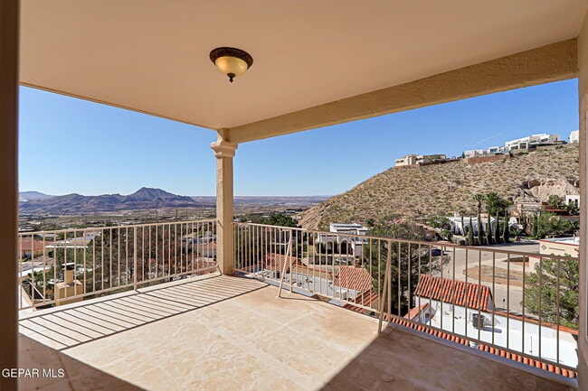 Building Photo - 4717 Excalibur Dr