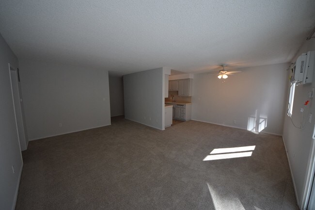 Building Photo - 1223 S Bundy Dr