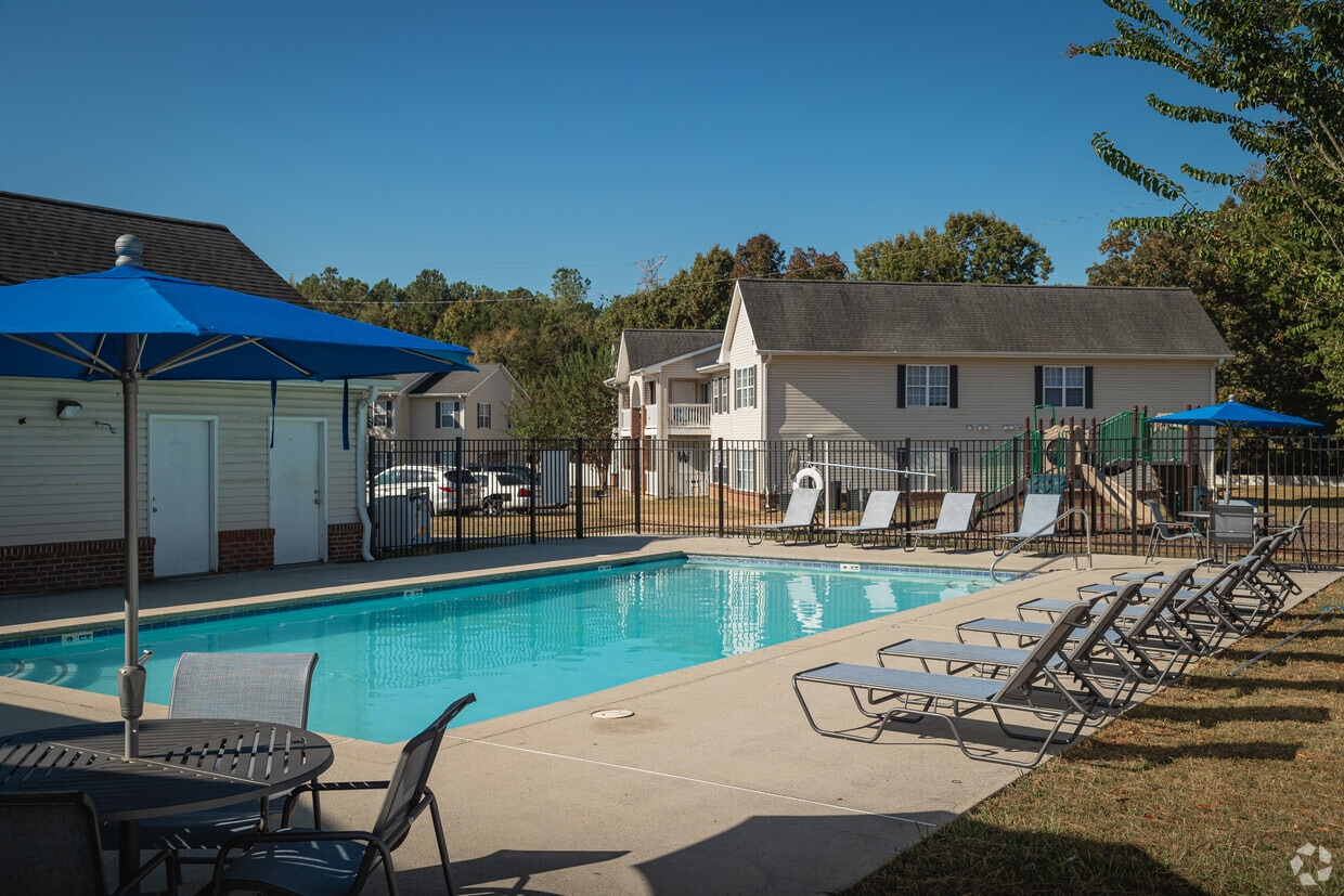 Primary Photo - The Cove at Cloud Springs Apartment Homes