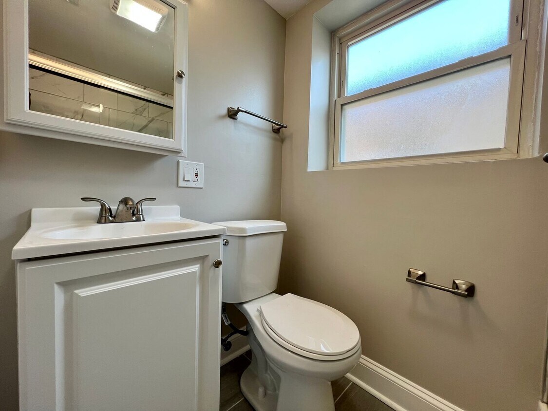 Foto principal - 6021 N Fairfield Ave