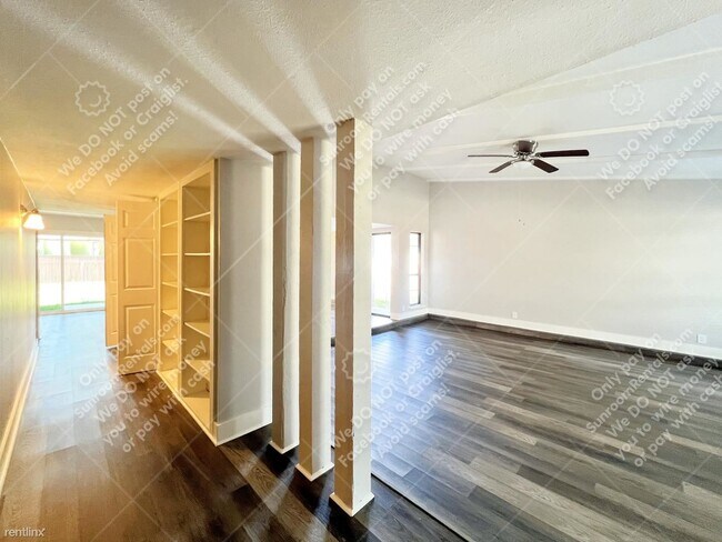Foto del edificio - 3 br, 2 bath House - 14411 Merry Meadow Dr