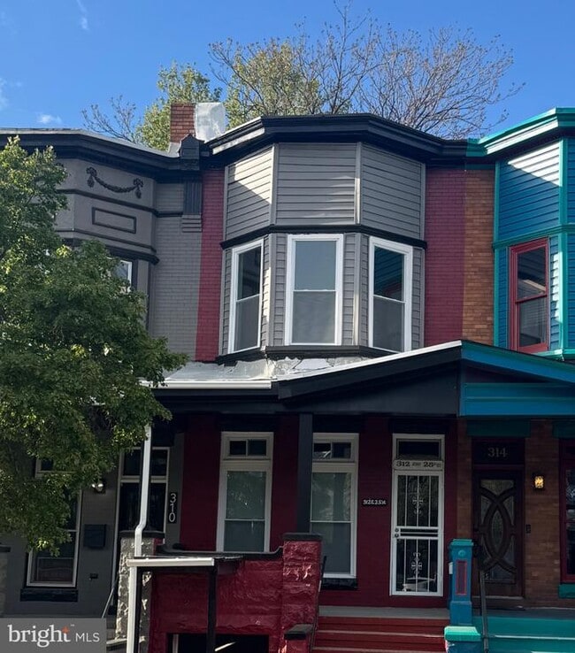 Building Photo - 312 E 25th St