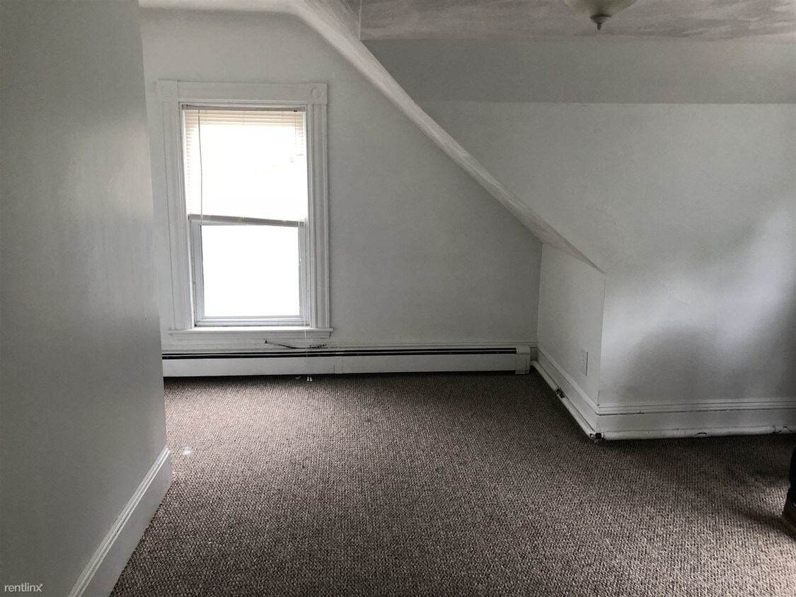 56 Allen St, Braintree, MA 02184 Condo for Rent in Braintree, MA