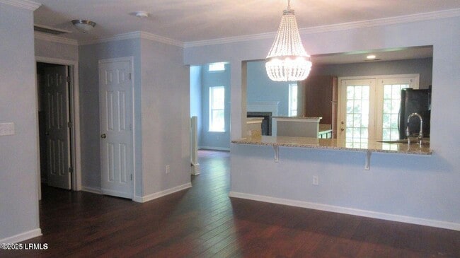 Building Photo - 409 Dante Cir