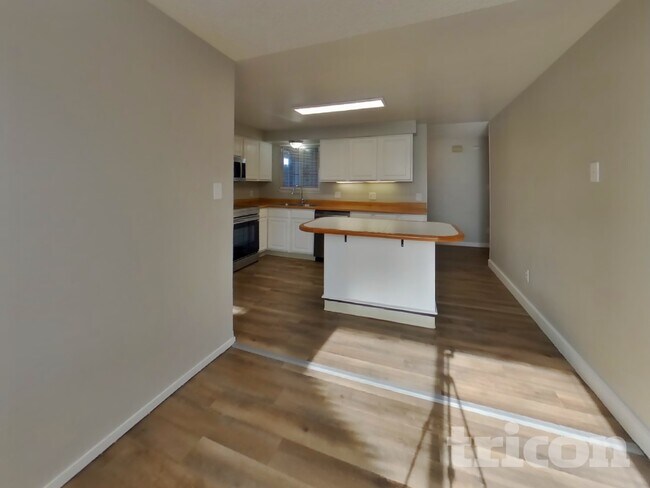 Foto del edificio - 3090 Santa Ana Dr